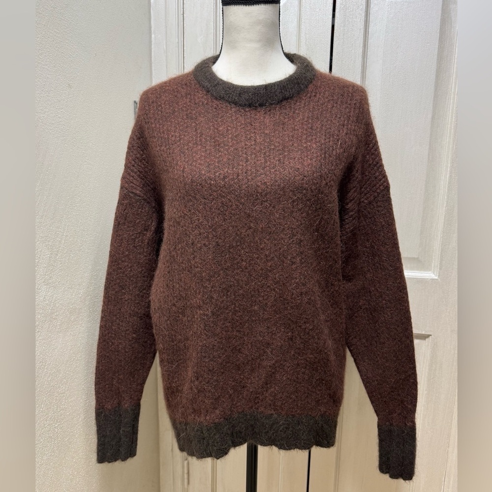 Banana Republic M Brown Italian Yarn Alpaca Blend Fluffy Oversiz Sweater